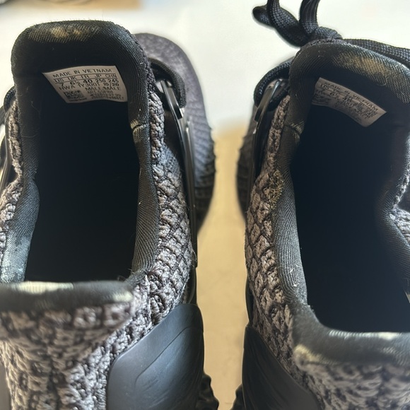 Adidas men’s ultra 4D triple black - Picture 11 of 14